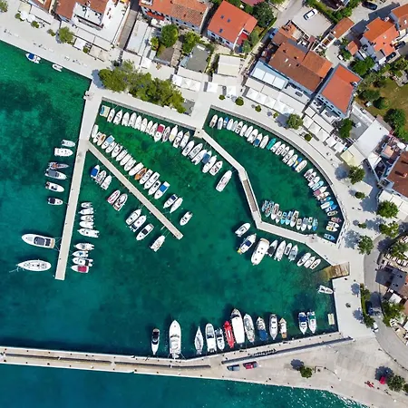 Jelica 4 By Interhome Njivice