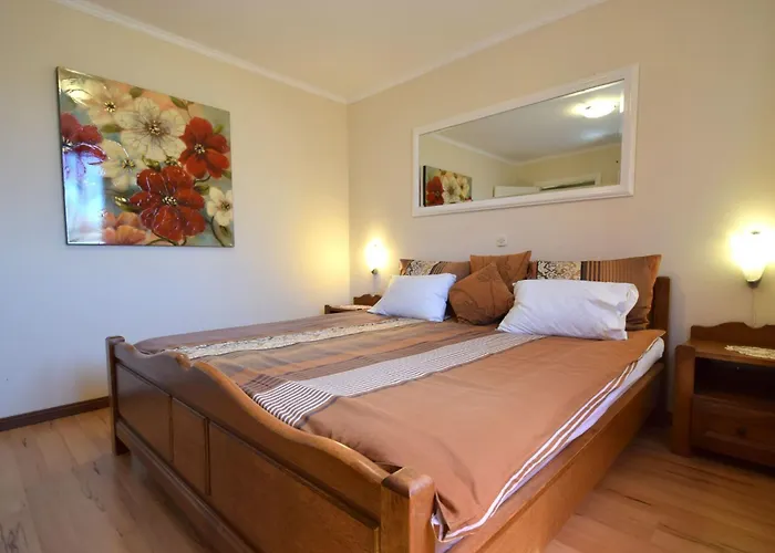 Jelica 4 By Interhome * Njivice